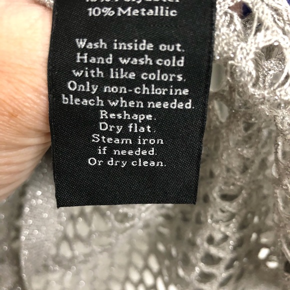 Rock & Republic EUC!✅Silver Metallic Sweater Sz L - Picture 4 of 7